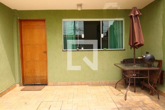 Entrada de casa à venda com 3 quartos, 84m² em Jardim Lisboa, São Paulo