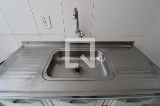 Cozinha e Área de Serviço de kitnet/studio à venda com 1 quarto, 35m² em Botafogo, Campinas