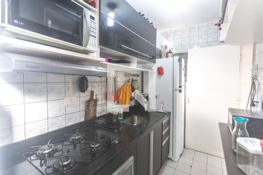 Cozinha de apartamento à venda com 2 quartos, 49m² em Taboão, São Bernardo do Campo