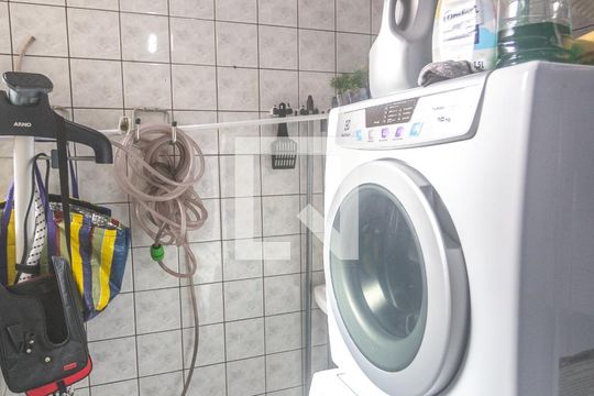 Área de serviço de apartamento à venda com 2 quartos, 49m² em Taboão, São Bernardo do Campo