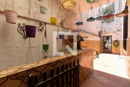 Quintal de casa à venda com 5 quartos, 400m² em Aclimação, São Paulo