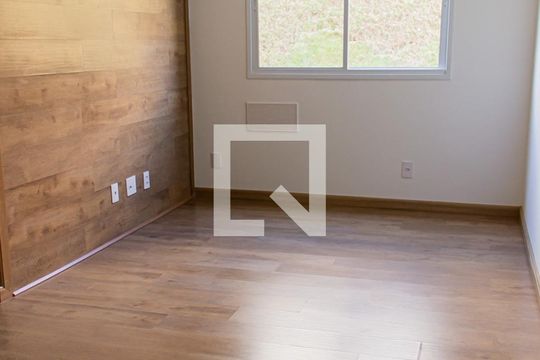 Sala de apartamento para alugar com 2 quartos, 43m² em Vila Pirituba, São Paulo