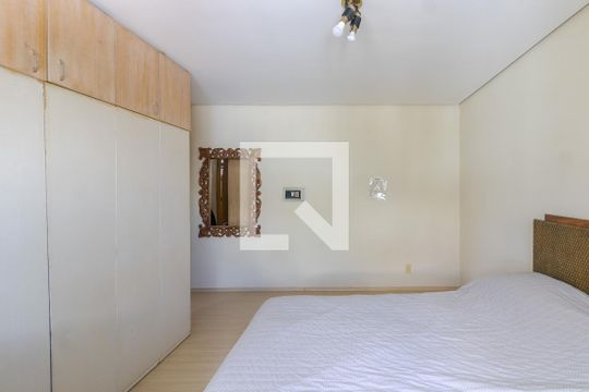 Quarto Suíte de apartamento para alugar com 3 quartos, 371m² em Petrópolis, Porto Alegre