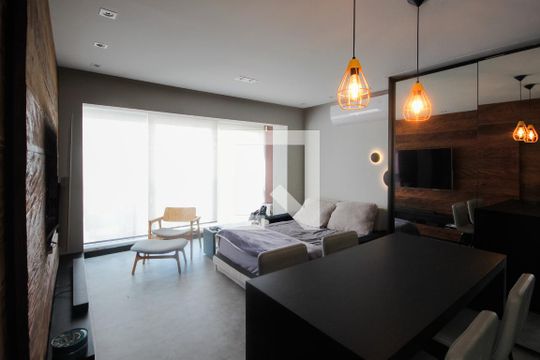 Kitnet de kitnet/studio à venda com 1 quarto, 34m² em Aclimação, São Paulo