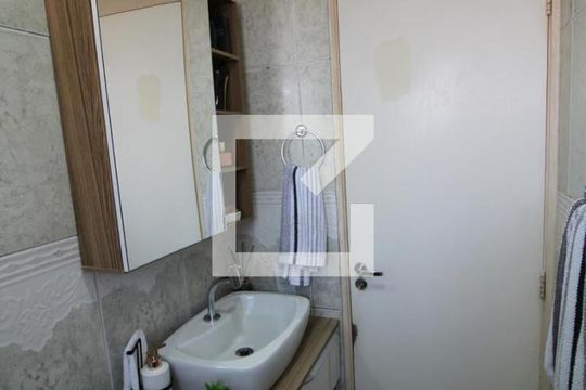 Banheiro de apartamento à venda com 2 quartos, 52m² em Vila Ema, São Paulo