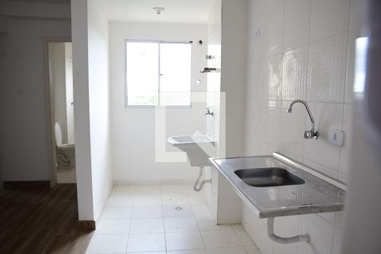 Cozinha de apartamento para alugar com 2 quartos, 50m² em Barro Branco, Cotia