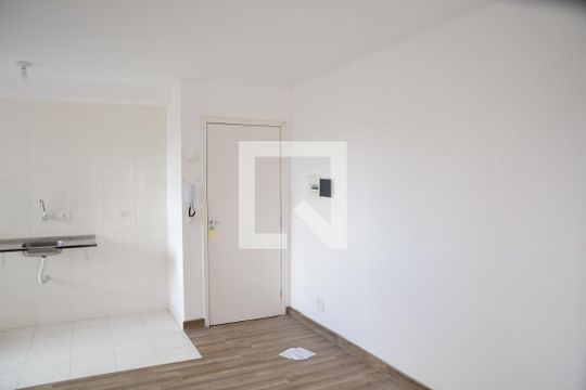Sala de apartamento para alugar com 2 quartos, 50m² em Barro Branco, Cotia