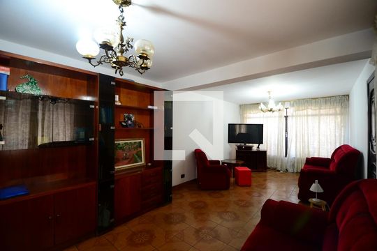 Casa à venda com 4 quartos, 140m² em Vila Clementino, São Paulo