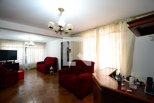 Sala de casa à venda com 4 quartos, 140m² em Vila Clementino, São Paulo
