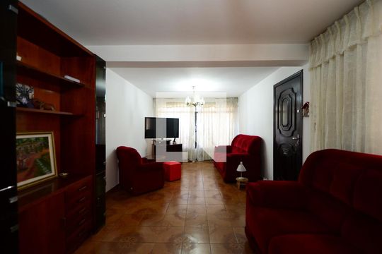 Sala de casa à venda com 4 quartos, 140m² em Vila Clementino, São Paulo