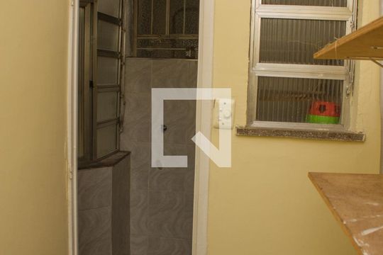 Quarto de Serviço de apartamento para alugar com 2 quartos, 79m² em Lins de Vasconcelos, Rio de Janeiro