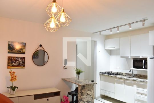 Studio de kitnet/studio para alugar com 1 quarto, 28m² em Bacacheri, Curitiba
