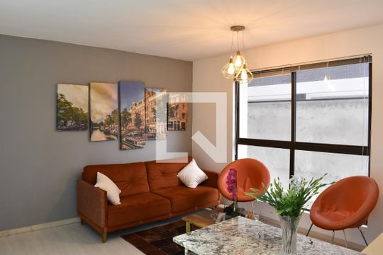 Studio de kitnet/studio para alugar com 1 quarto, 28m² em Bacacheri, Curitiba