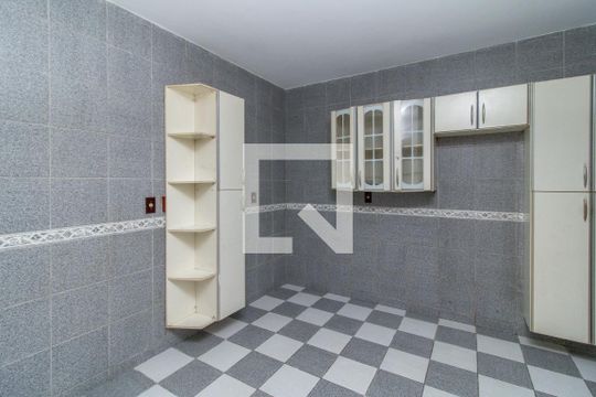 Cozinha de casa à venda com 2 quartos, 112m² em Olaria, Rio de Janeiro