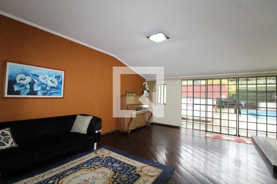 Casa para alugar com 5 quartos, 350m² em Chácara Belenzinho, São Paulo