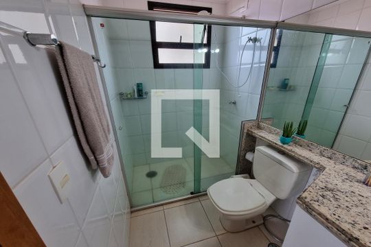 Banheiro Suíte de apartamento para alugar com 4 quartos, 140m² em Jardim Sao Luiz, Ribeirão Preto