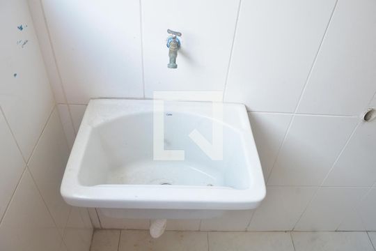 Área de Serviço de casa de condomínio para alugar com 3 quartos, 114m² em Esplanada dos Barreiros, São Vicente