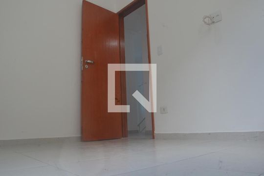 Quarto 2 de casa de condomínio para alugar com 3 quartos, 114m² em Esplanada dos Barreiros, São Vicente