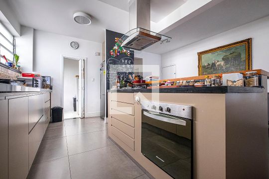 Cozinha de apartamento para alugar com 2 quartos, 170m² em Jardim Paulista, São Paulo