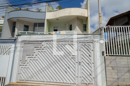 Fachada  de casa à venda com 3 quartos, 209m² em Nova Petrópolis, São Bernardo do Campo