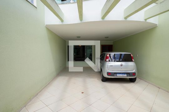 Garagem de casa à venda com 3 quartos, 209m² em Nova Petrópolis, São Bernardo do Campo