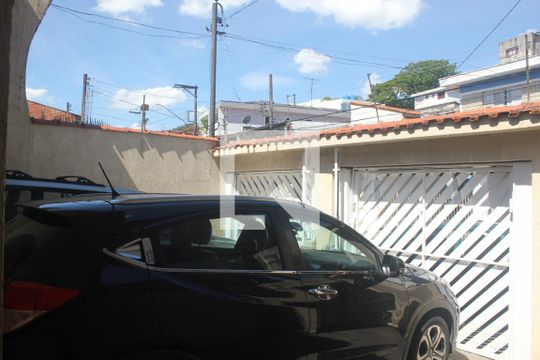 Garagem de casa à venda com 6 quartos, 200m² em Jardim Nosso Lar, São Paulo