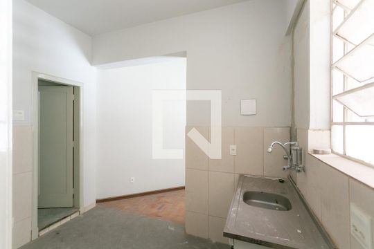 Cozinha de apartamento à venda com 2 quartos, 100m² em Centro, Belo Horizonte
