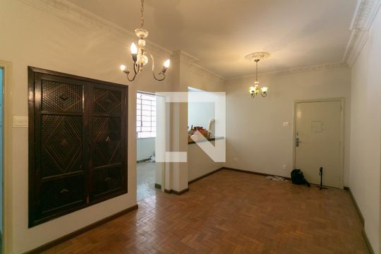 Apartamento à venda com 2 quartos, 100m² em Centro, Belo Horizonte