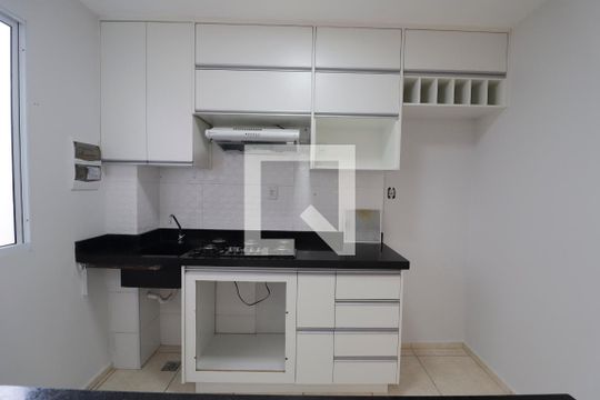Cozinha de apartamento à venda com 2 quartos, 63m² em Jardim Balneário, Goiânia
