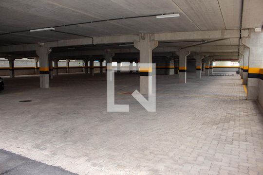 Garagem de apartamento à venda com 2 quartos, 47m² em Ponte de São João, Jundiaí
