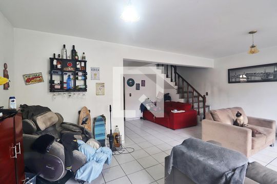 Sala de casa à venda com 4 quartos, 150m² em Jardim Utinga, Santo André