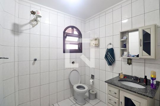 Banheiro 1 de casa à venda com 4 quartos, 150m² em Jardim Utinga, Santo André