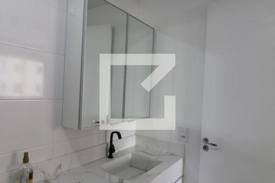 Banheiro de apartamento à venda com 1 quarto, 32m² em Vila Graciosa, São Paulo