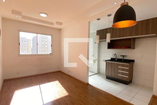 Sala de apartamento à venda com 2 quartos, 51m² em Centro, Barueri