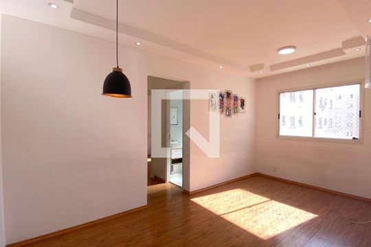 Apartamento à venda com 2 quartos, 51m² em Centro, Barueri