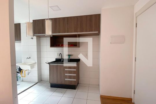 Cozinha de apartamento à venda com 2 quartos, 51m² em Centro, Barueri