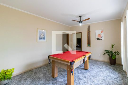 Sala de estar de casa para alugar com 3 quartos, 1010m² em Jardim Conceição (sousas), Campinas