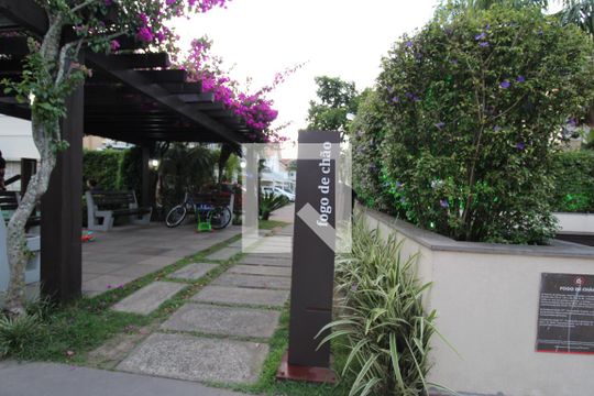 Área comum de casa de condomínio para alugar com 3 quartos, 100m² em Estância Velha, Canoas