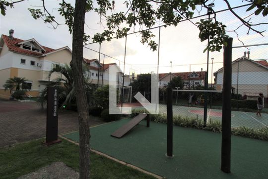 Área comum de casa de condomínio para alugar com 3 quartos, 100m² em Estância Velha, Canoas