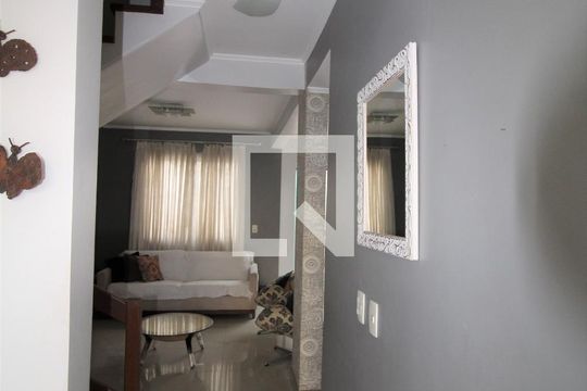 hall de entrada de casa de condomínio para alugar com 3 quartos, 100m² em Estância Velha, Canoas