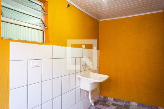 Área de Serviço de casa de condomínio para alugar com 1 quarto, 21m² em Vila Moreira, São Paulo