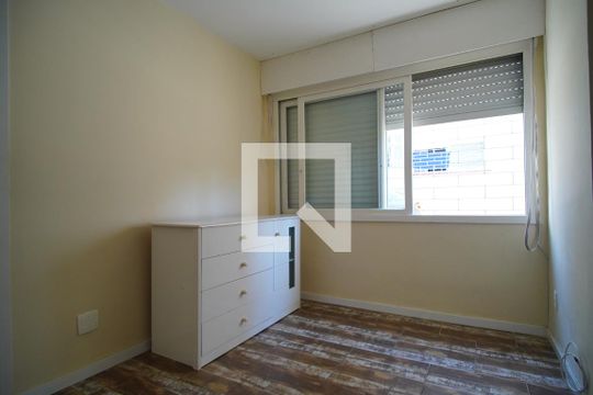 Studio de kitnet/studio à venda com 1 quarto, 28m² em Protásio Alves, Porto Alegre
