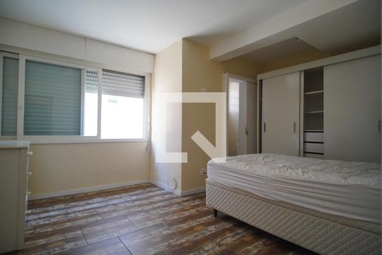 Studio de kitnet/studio para alugar com 1 quarto, 28m² em Protásio Alves, Porto Alegre