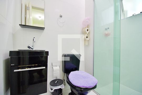 Banheiro de apartamento à venda com 2 quartos, 58m² em Jardim Pedro Goncalves, Taboão da Serra