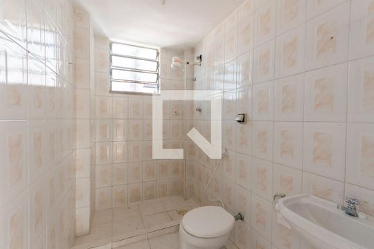 Banheiro de apartamento para alugar com 2 quartos, 60m² em Vila Isabel, Rio de Janeiro