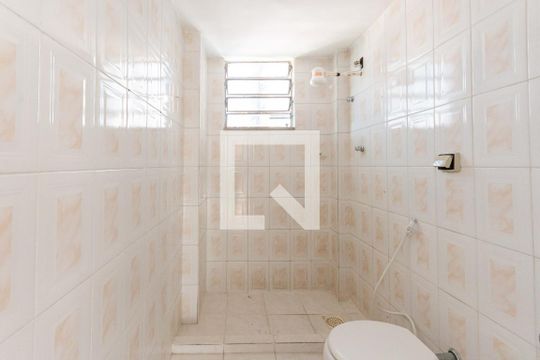 Banheiro de apartamento para alugar com 2 quartos, 60m² em Vila Isabel, Rio de Janeiro