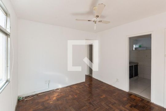 Sala de apartamento para alugar com 2 quartos, 60m² em Vila Isabel, Rio de Janeiro