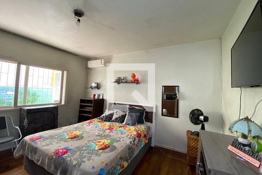Quarto 1 de casa à venda com 4 quartos, 180m² em Centro, São Leopoldo