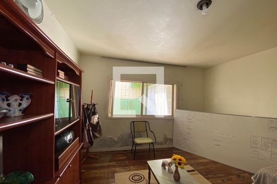 Sala de casa à venda com 4 quartos, 180m² em Centro, São Leopoldo
