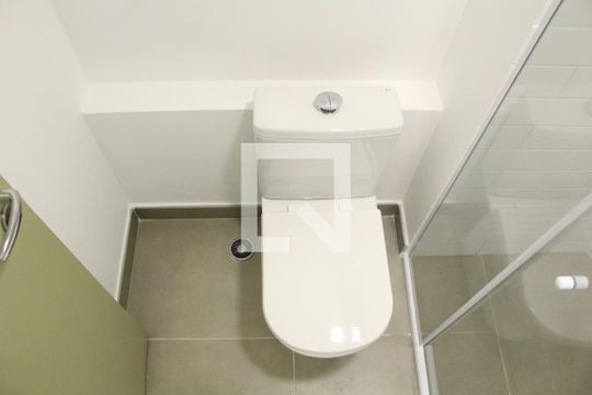 Banheiro de kitnet/studio à venda com 1 quarto, 25m² em Perdizes, São Paulo